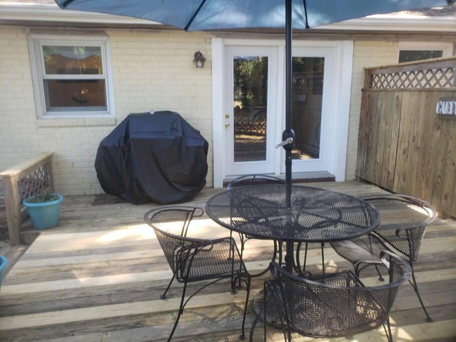 Kelly'S Comfortable Quinton Home Exterior photo