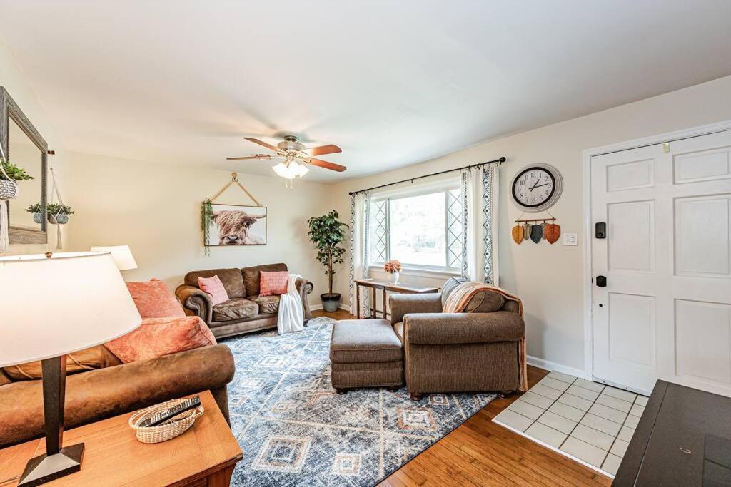 Kelly'S Comfortable Quinton Home Exterior photo